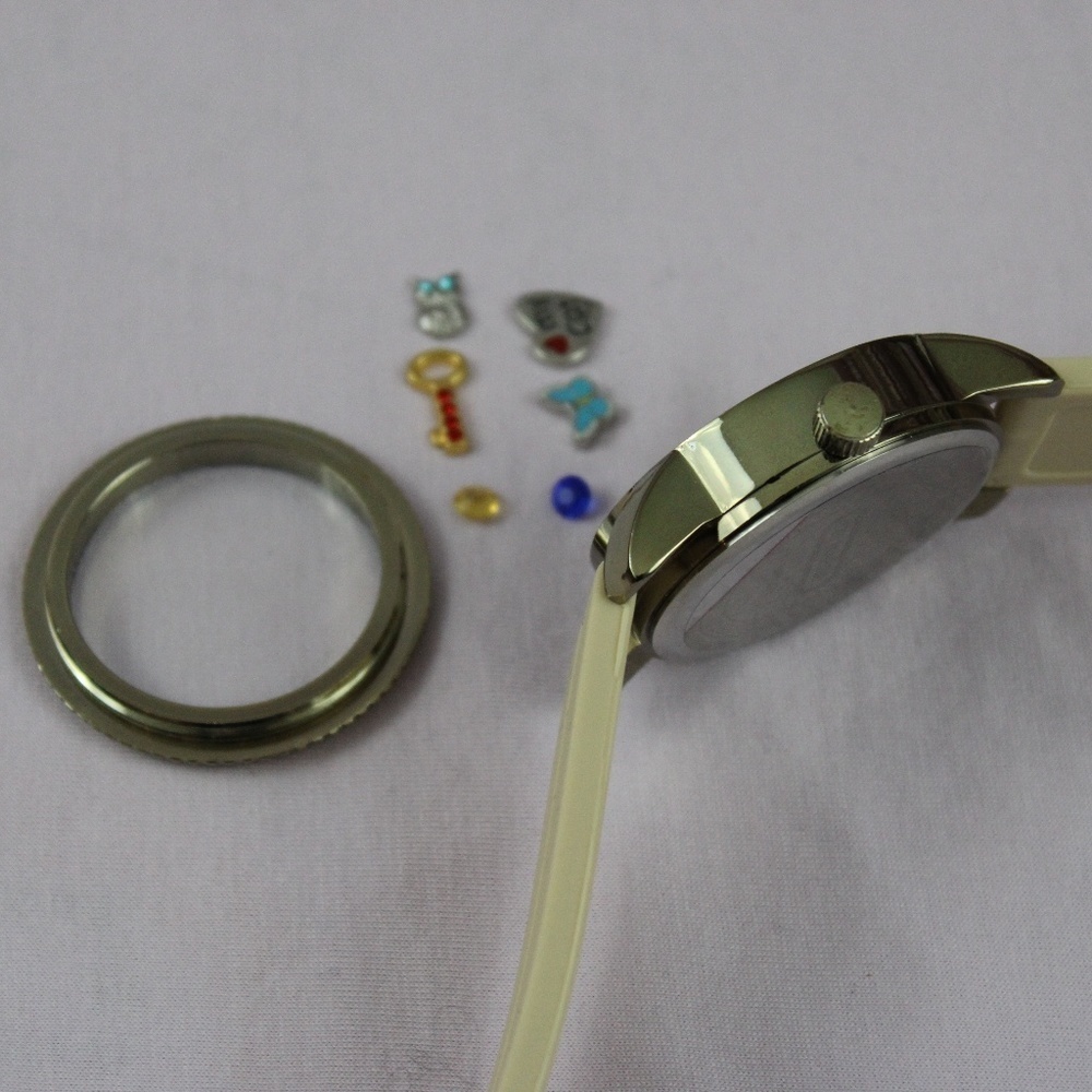 Fun Charm Watch - Picture 8 of 8